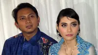 Aden Bajaj resmi melamar kekasihnya, Shinta Fitria yang merupakan Putri Depok 2009.