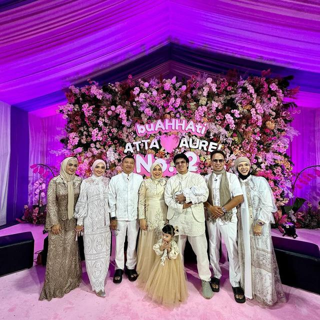 Potret Akikah Anak Kedua Aurel Hermansyah dan Atta Halilintar