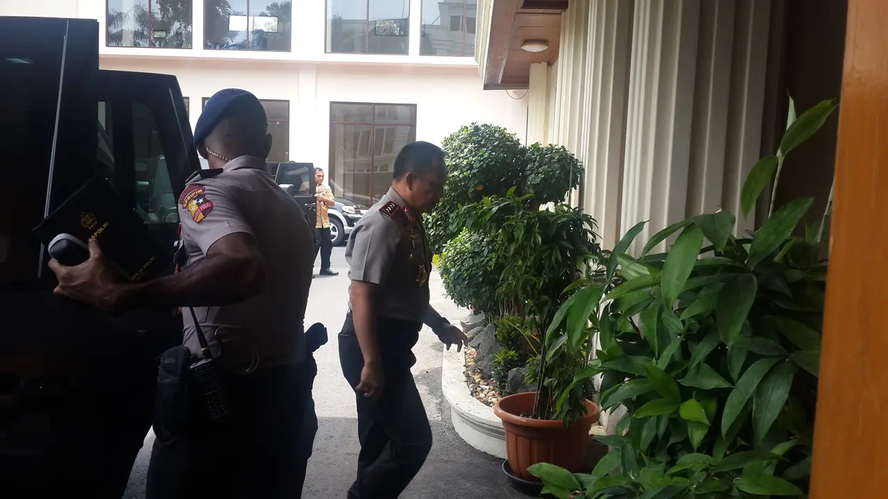 Kapolri Tito Karnavian mendatangi Kemenko Polhukam