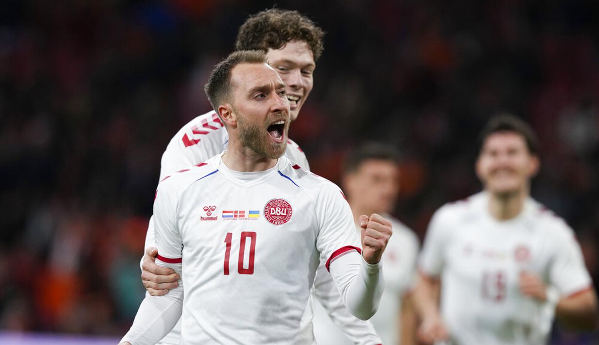FOTO: Belanda Kalahkan Denmark 4-2