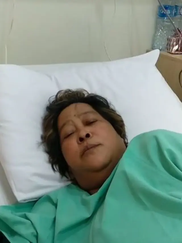 6 Potret Suti Karno Saat Dirawat Akibat Diabetes, Dijenguk Anak Ma'ruf Amin