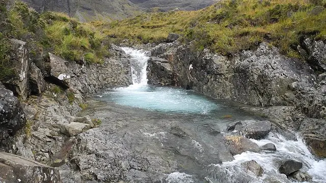 Kolam Peri di Pulau Skye - Skotlandia
