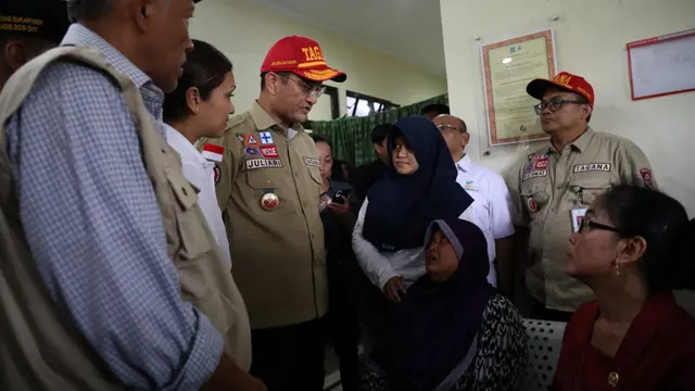 Mensos Sampaikan Duka Mendalam kepada Keluarga Siswa SMPN 1 Turi Korban dan Salurkan Santunan