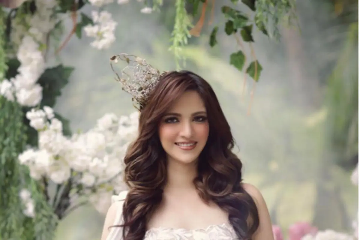 [Bintang] Gaya Nia Ramadhani