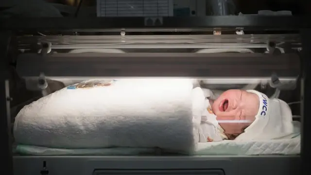 Potret Haru Gritte Agatha Melahirkan Anak Pertama, Sambut Buah Hati di di Hari Ibu (credit: https://www.instagram.com/gritteagathaa/ dan https://www.instagram.com/olivianatasha11/)