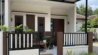 9 Kombinasi Warna Cat Teras dan Pagar Rumah Minimalis, Ciptakan Fasad Modern