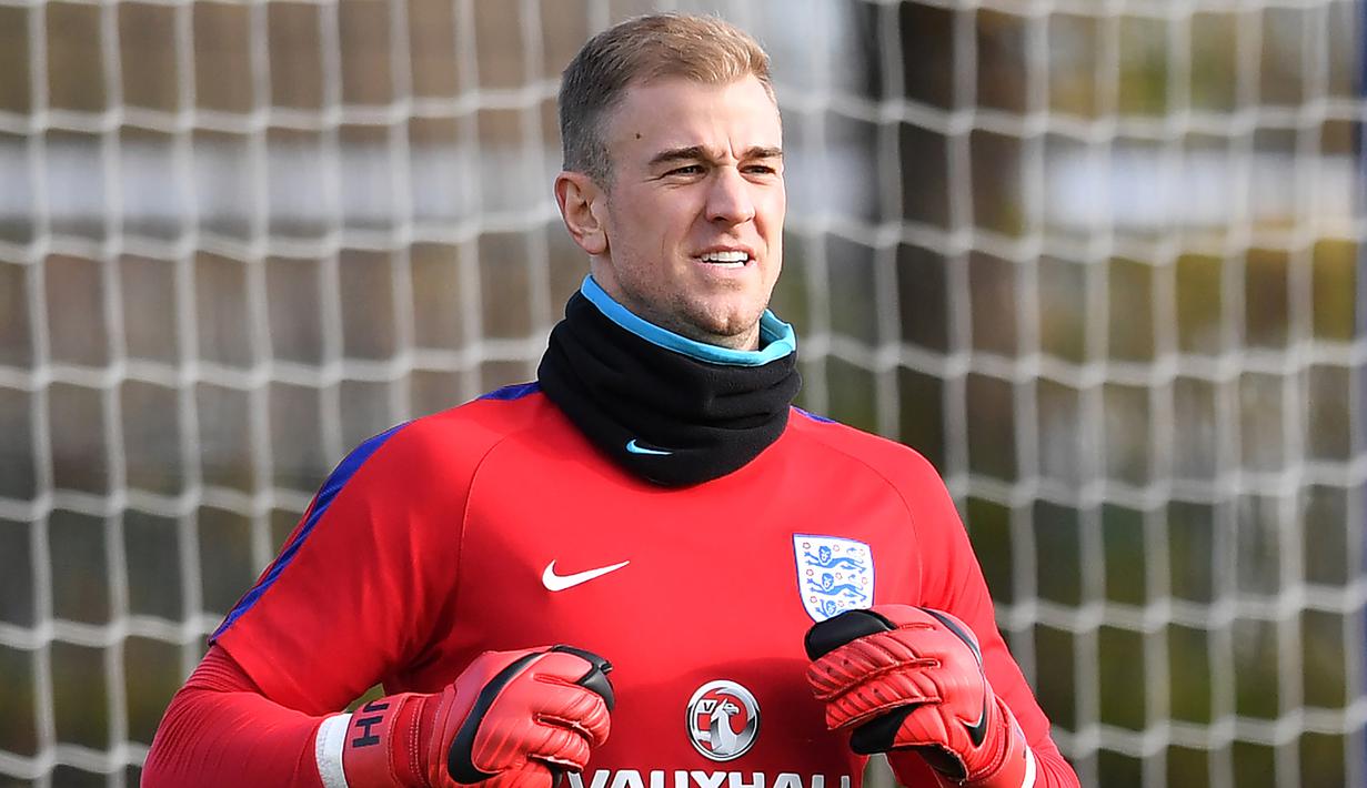 6. Joe Hart (Tottenham) - Mantan kiper timnas Inggris ini bergabung dengan Tottenham Spurs secara gratis usai dilepas Burnley pada musim panas ini. Hart menyepakati kontrak berdurasi dua tahun bersama Tottenham. (AFP/Ben Stansall)