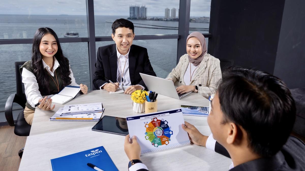 Kepemimpinan Inovatif, TASPEN Raih Employees Choice Award di 6th Indonesia Best 50 CEO Award