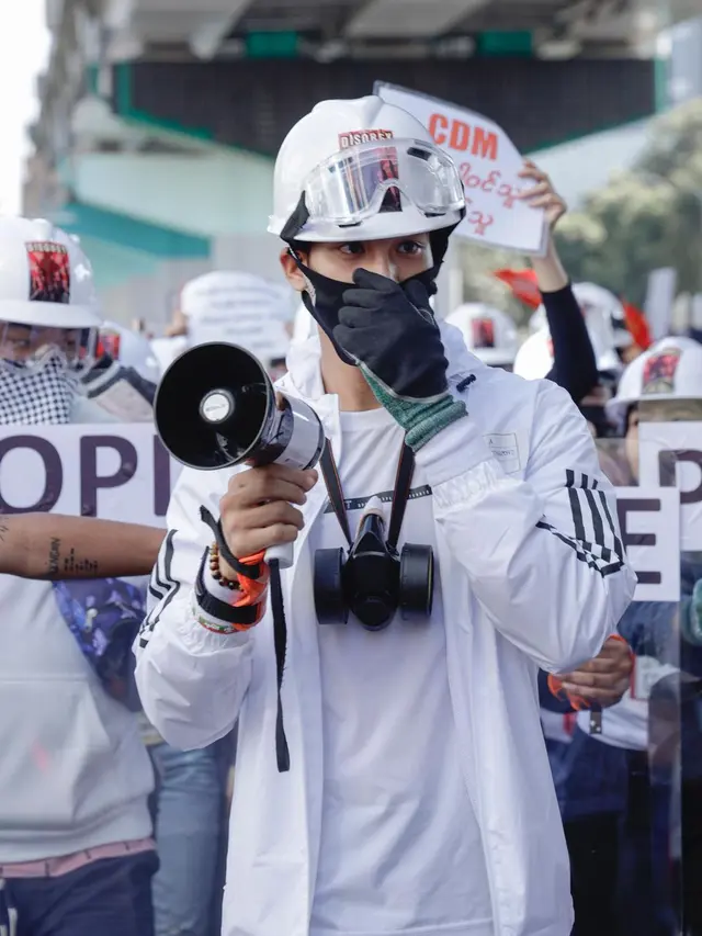 7 Potret Paing Takhon saat Ikut Aksi Tolak Kudeta Myanmar