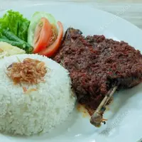Bebek bakar sekam khas Bali yang menggugah selera/Copyright depositphotos/bangmunce