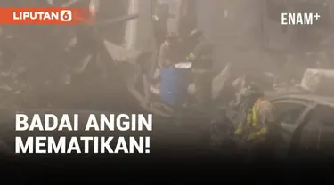 Sedikitnya 6 orang tewas dalam kecelakaan di jalan raya Illinois Amerika Serikat. Kecelakaan mematikan ini dipicu badai angin yang diikuti dengan awan pasir.