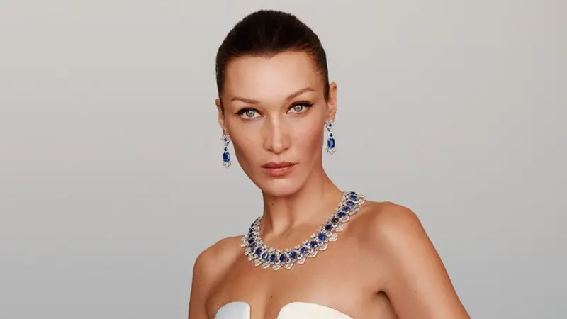 Pesona Bella Hadid Jadi Brand Ambassador Brand Perhiasan Mewah Chopard