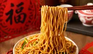 Resep Mie Panjang Umur Khas Imlek yang Gurih dan Antiputus
