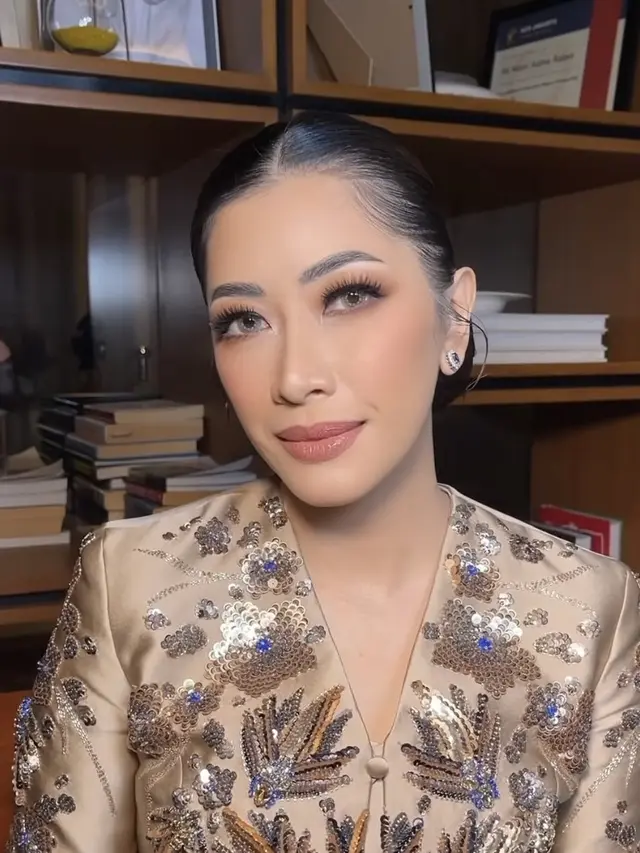 Aliya Rajasa saat hadir Tunangan sang Adik, Rasyid Rajasa.  [@barry_irawan]