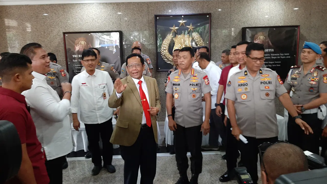 Mahfud Md di Mabes Polri