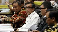 Menkum HAM Yasonna Laoly mengikuti Rapat Kerja dengan Badan Legislasi DPR di Senayan, Jakarta, Rabu (4/12/201). Rapat membahas sejumlah rancangan undang-undang (RUU) yang menjadi program legislasi nasional (prolegnas) 2019-2024 maupun RUU prolegnas prioritas 2020. (Liputan6.com/Johan Tallo)