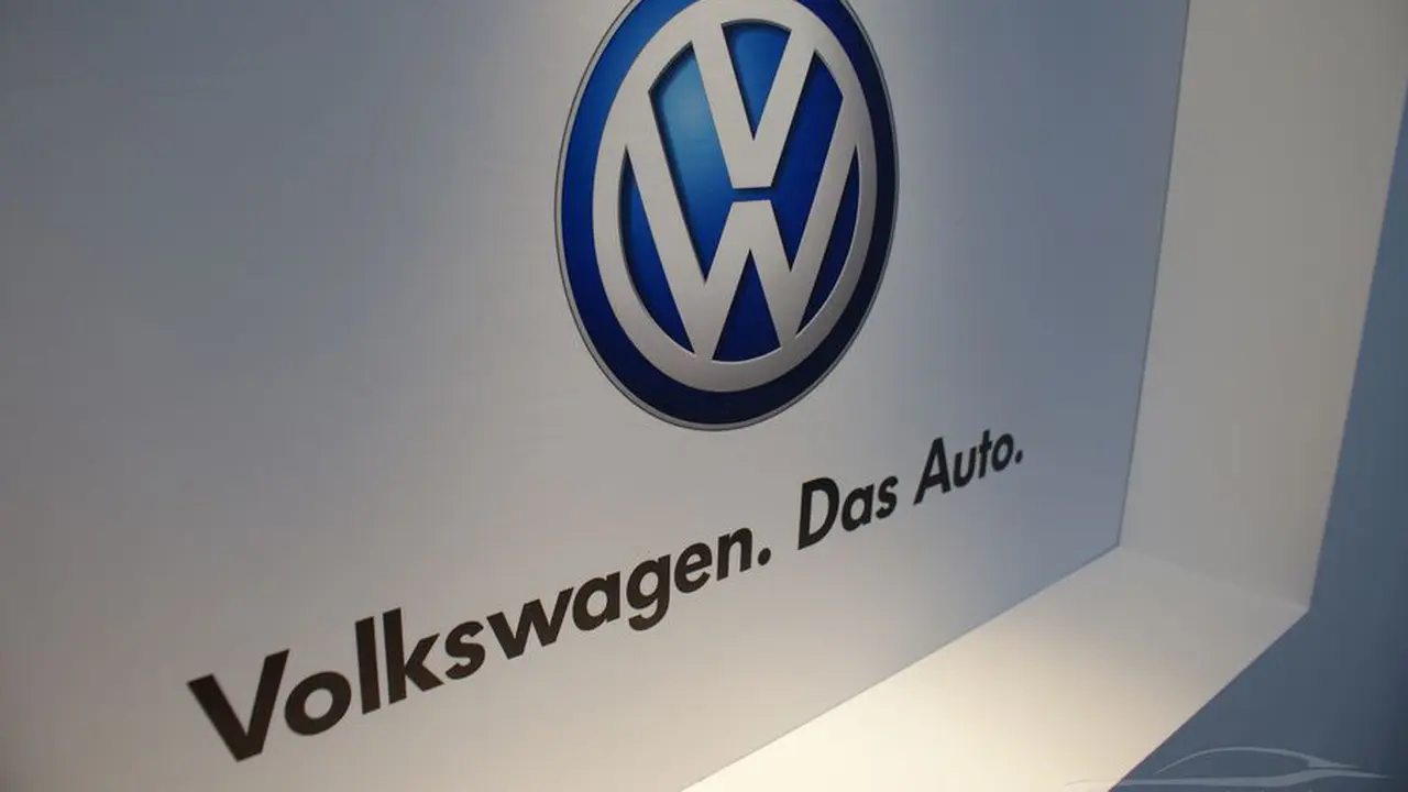 Kantor VW Digrebek Polisi