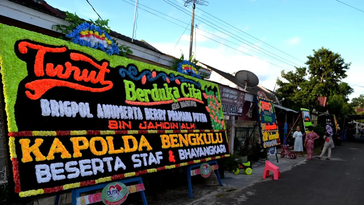 Briptu Berry Brimob Korban KKB Papua Dimakamkan Secara Militer