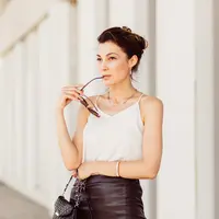 Ilustrasi old money (copyright Freepik)