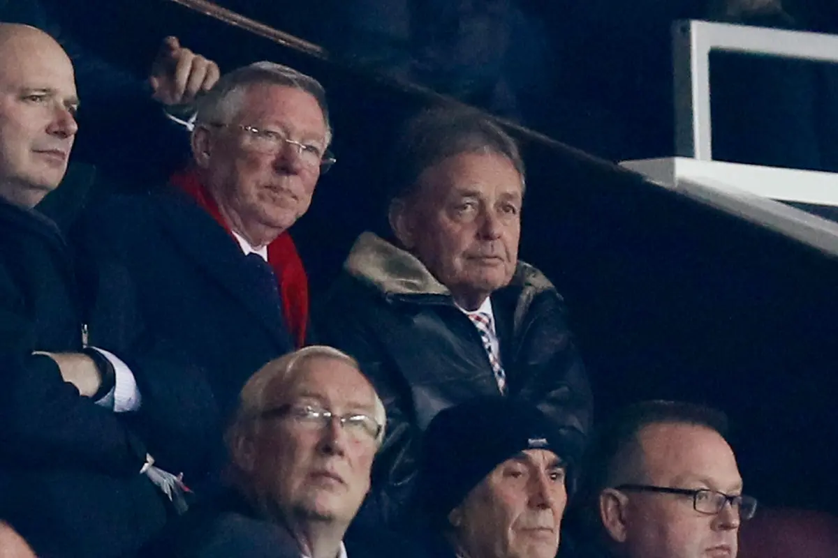 Sir Alex Ferguson, mengaku tetap gugup setiap Manchester United menghadapi Liverpool dan Manchester City.