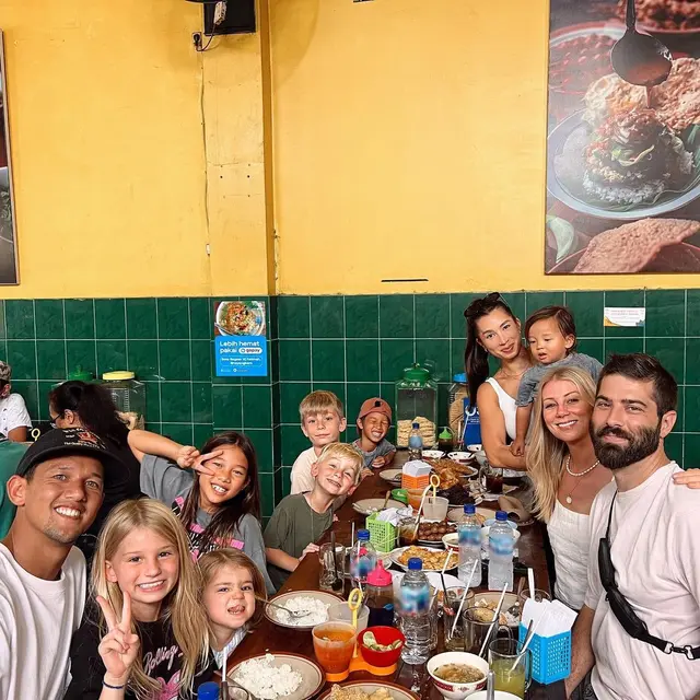 Jennifer Bachdim dan keluarga liburan ke Solo dan Jogja (Instagram/jenniferbachdim)