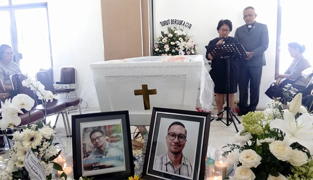 Presenter kuis acara Komunikata (TPI) tahun 2000-an, Isam Surentu menghembuskan nafas terakhirnya di rumah sakit Siloam, Palembang, Selasa (7/6/2016) pagi. (dok. Facebook)