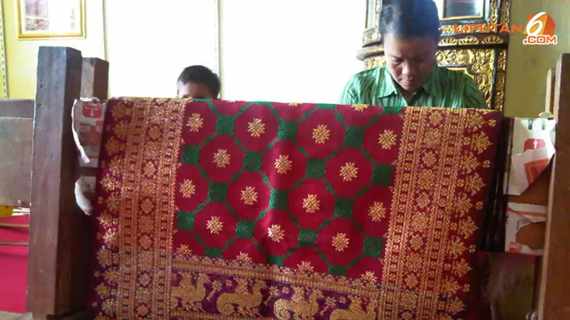 songket-rambah-brunei-darussalam-130402b