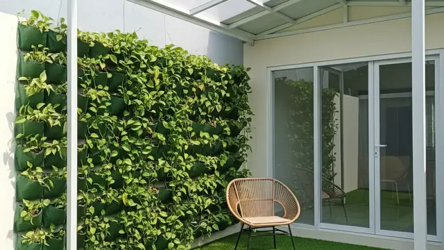 Model Teras Rumah Lahan Terbatas dengan Sirkulasi Udara Maksimal. AI