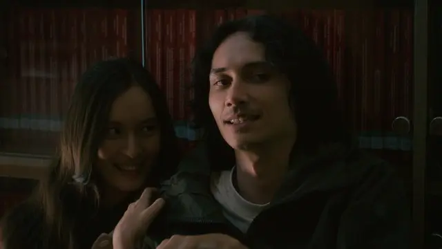Samo Rafael (sebagai Basil) dan Shanna Shannon (sebagai Elma)