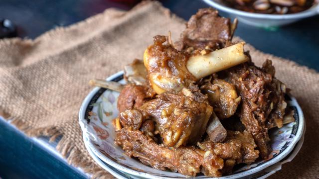 4 Langkah dan Cara Masak Kaki Kambing agar Empuk dan Tidak ...