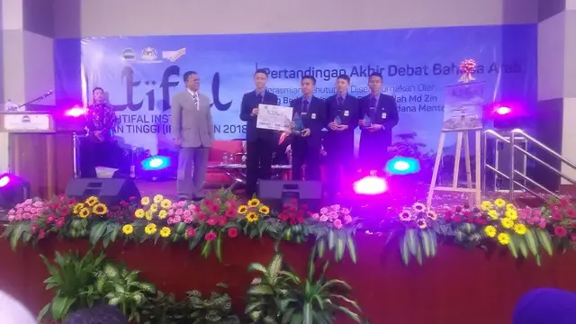 Santri Madura Juara Debat Bahasa Arab se-ASEAN