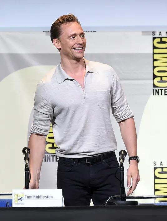 Tak hanya itu saja, Tom Hiddleston tak kunjung memfollow akun Taylor Swift. Sontak hal tersebut membuat netizen bertanya-tanya. (AFP/Bintang.com)