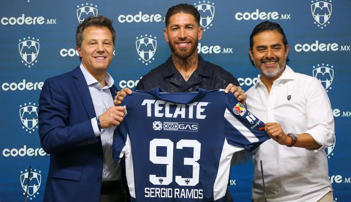 Usai penandatanganan kontrak, Monterrey—juara Liga Meksiko 5 kali itu—langsung mengumumkan perekrutan Sergio Ramos. (Julio Cesar AGUILAR/AFP)