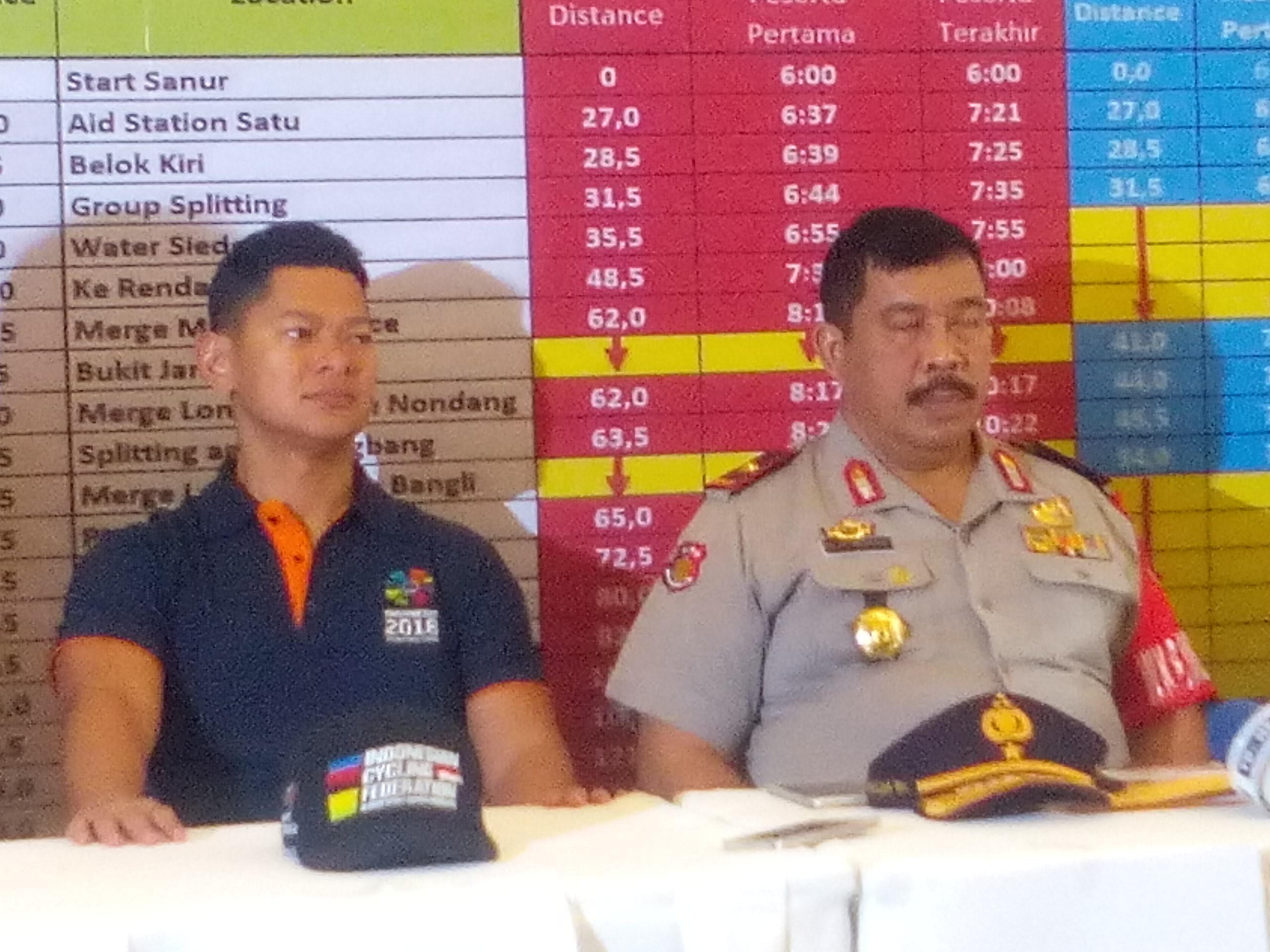 Ketua PB ISSI Raja Sapta Oktohari (kiri). (Liputan6.com/Achmad Yani Yustiawan)