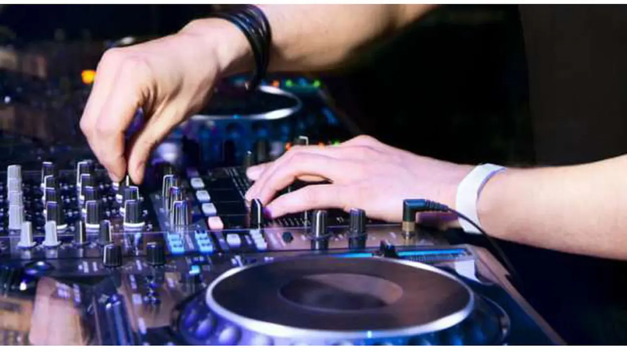 Jadi Kurir Narkoba, Dua DJ Ternama Diciduk BNN