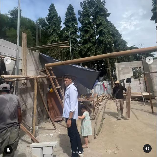 6 Potret Pembangunan Rumah Impian Asmirandah, Terletak di Samping Danau