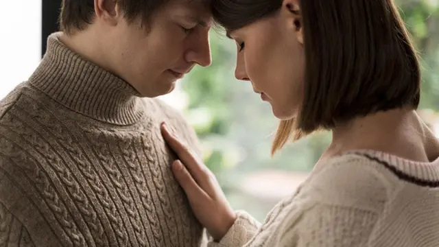 Terlalu Mencintai Pasangan