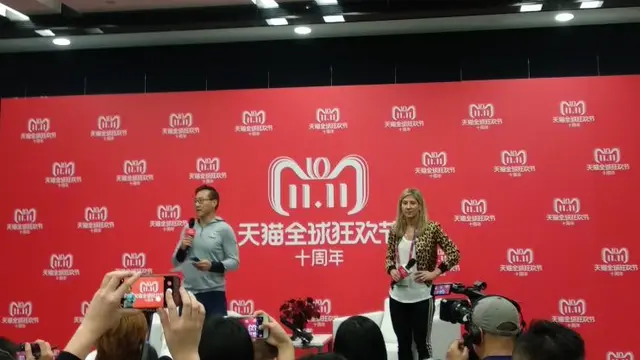 Vice Chairman Alibaba Group Joe Tsai mengaku terkejut dengan perkembangan pesat pelaku usaha digital di Indonesia. (Maulandy/Liputan6.com)
