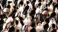 Pasangan peserta nikah massal di Korea Selatan untuk para pembelot Korea Utara. (BBC)