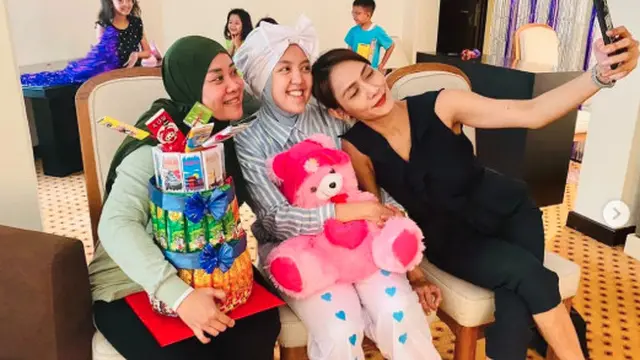 5 Potret Ulang Tahun Anak Puput Mantan Istri Doddy Sudrajat, Dihadiri Wenny Ariani