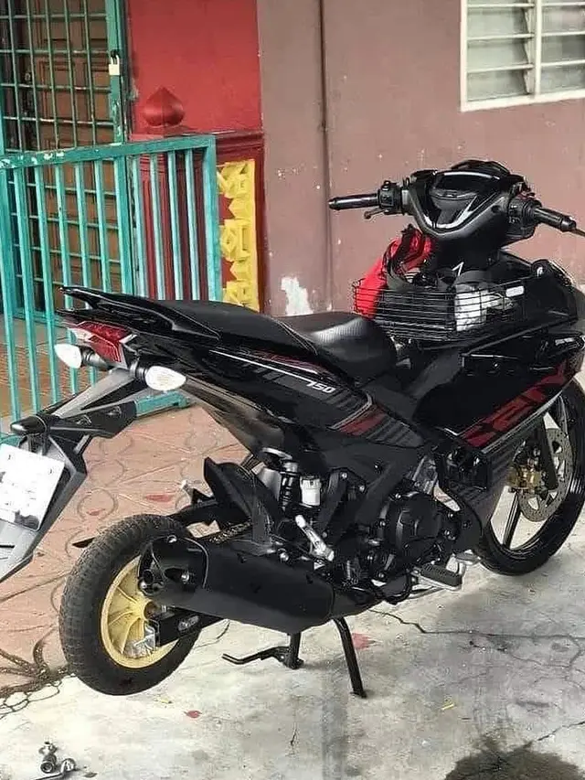 7 Potret Modifikasi Roda Sepeda Motor Ini Bikin Tepuk Jidat