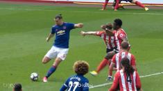 Berita video 3 gol Manchester United untuk mengalahkan tuan rumah Sunderland. This video presented by BallBall.