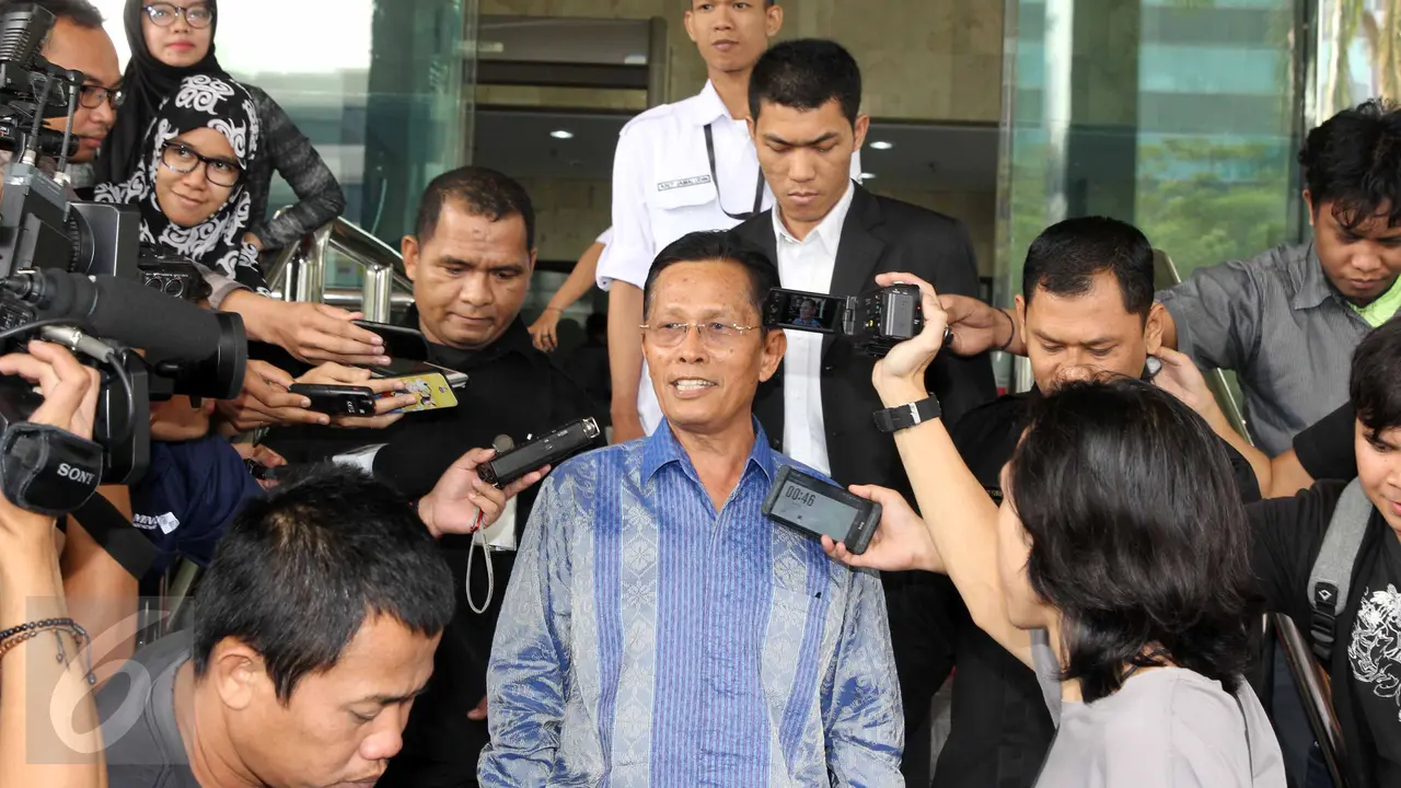 20150702-Panitera MK Diperiksa KPK Terkait Kasus Suap Pilkada Morotai-Jakarta-Kasianur Sidauruk 3
