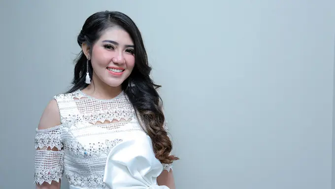 [Bintang] Favorit dari SD, Via Vallen Cover Lagu Sheila on 7