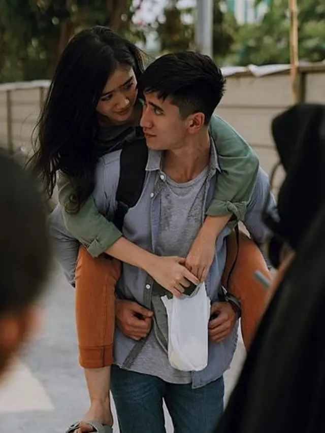 Verrel Bramasta dan Febby Rastanty