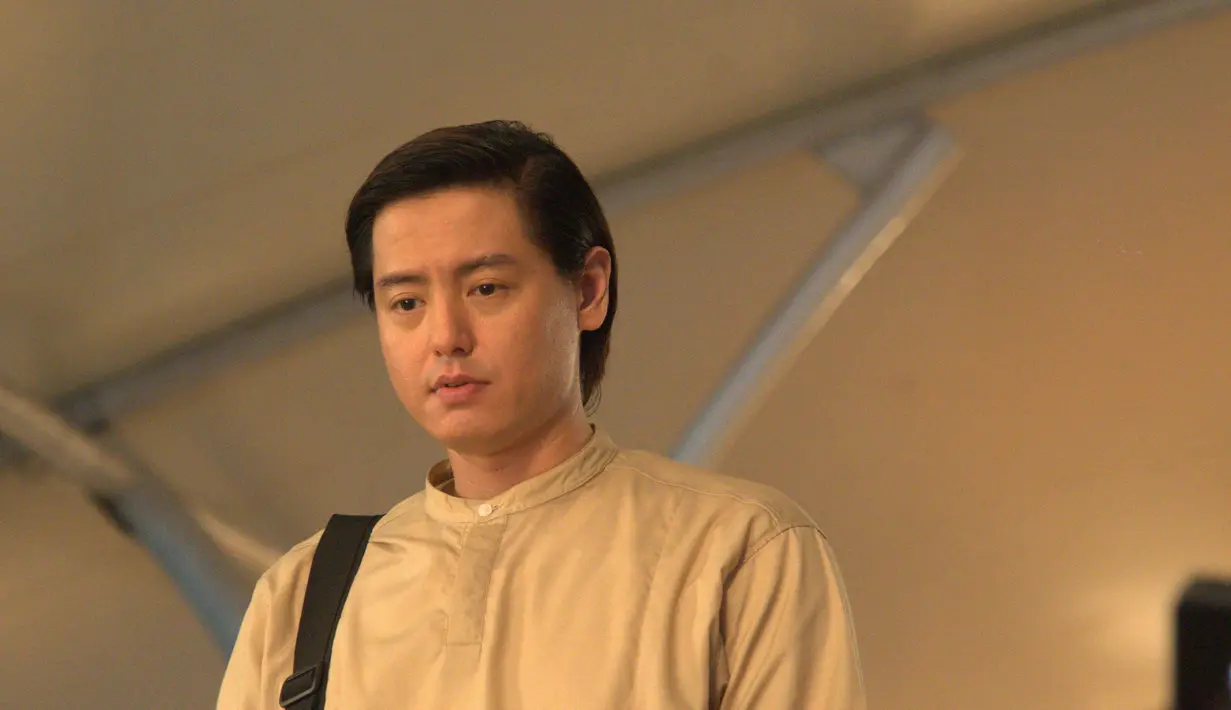 Roger Danuarta sebagai Arya dalam film Cinta Subuh. (Foto: Dok. Falcon Pictures)