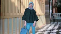 Berikut inspirasi gaya busana ala hijaber asal Korea Ayana Jihye Moon. (Foto: instagram/  xolovelyayana)