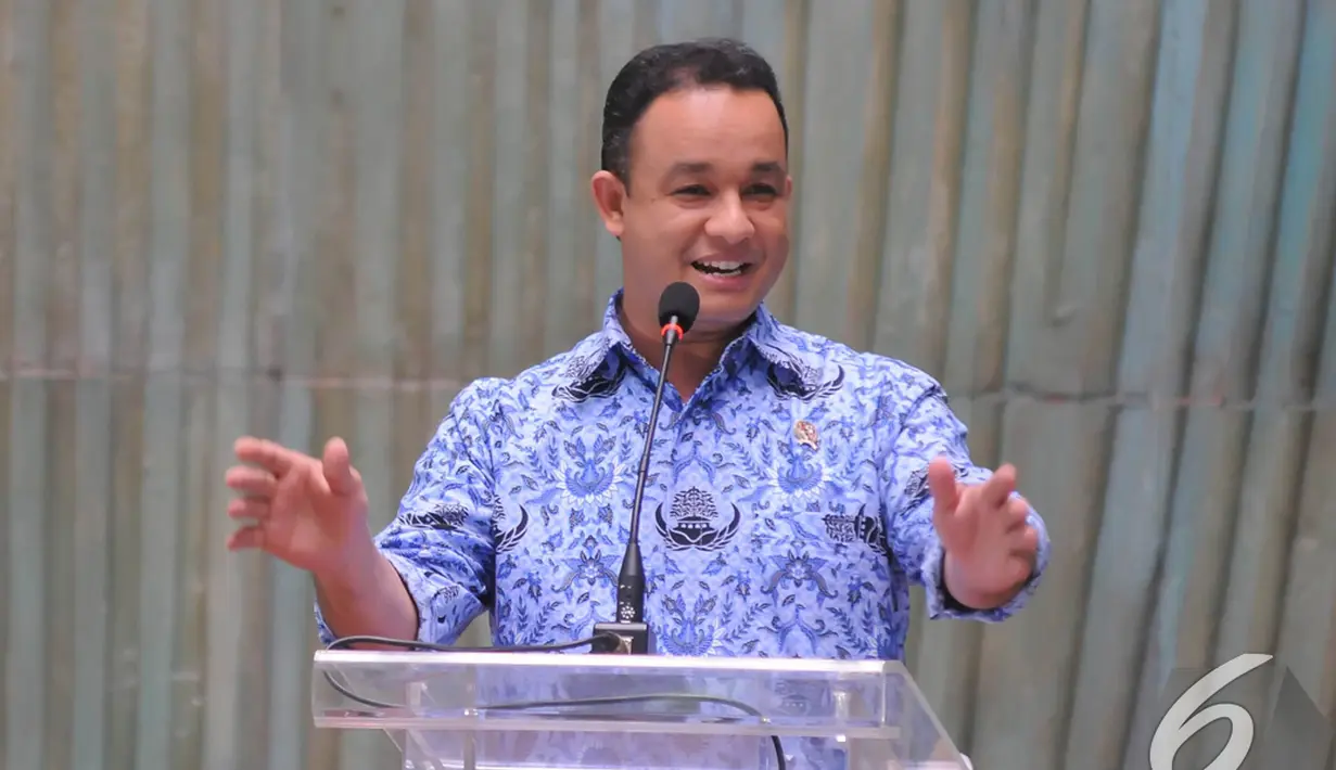 Mendikbud Anies Baswedan saat bertemu dengan para guru dan kepala dinas pendidikan, Jakarta. Foto diambil pada Senin (1/12/2014). (Liputan6.com/Herman Zakharia)