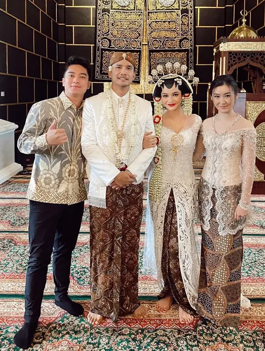 Ovi Dian dan Helmi Herman