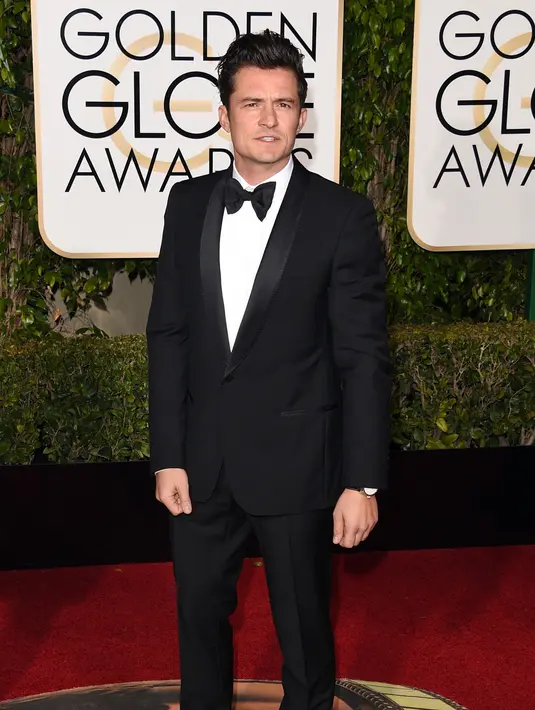 Tak butuh waktu lama, foto bugil Orlando Bloom tanpa sensor pun tersebar luas di media sosial. Berbagai komentar kocak datang dari netizen memenuhi berbagai blog. (AFP/Bintang.com)